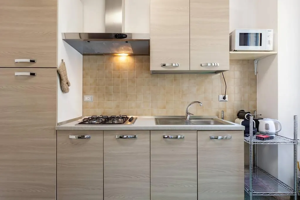 Ferrari - Ac -Wifi - Flexyrent Apartment Milán Italia
